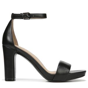 Naturalizer Block Heel Sandal - Barely Worn!